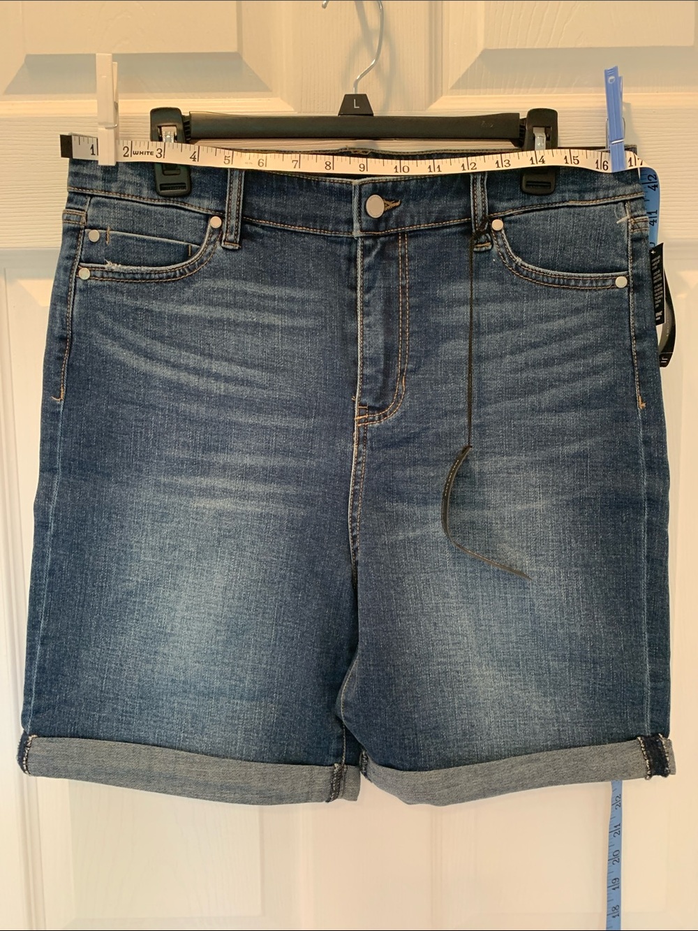 Liverpool Women's Denim Roll-Cuff Shorts Size 12 NWT